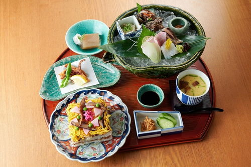 日本饮食文化专家,娓娓道出 和食料理 的美味与智慧